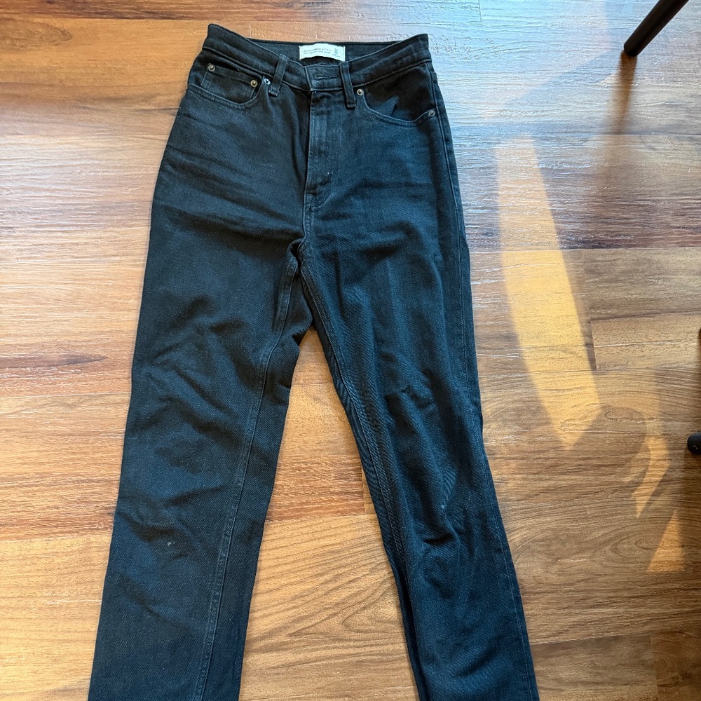 Abercombrie and fitch ultra high rise ankle straight black jean 24 long